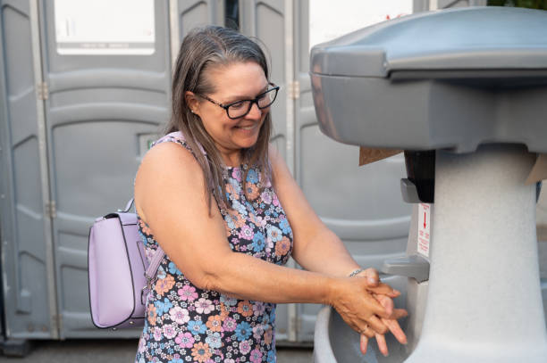 Best Portable restroom trailer rental  in Southern Pines, NC